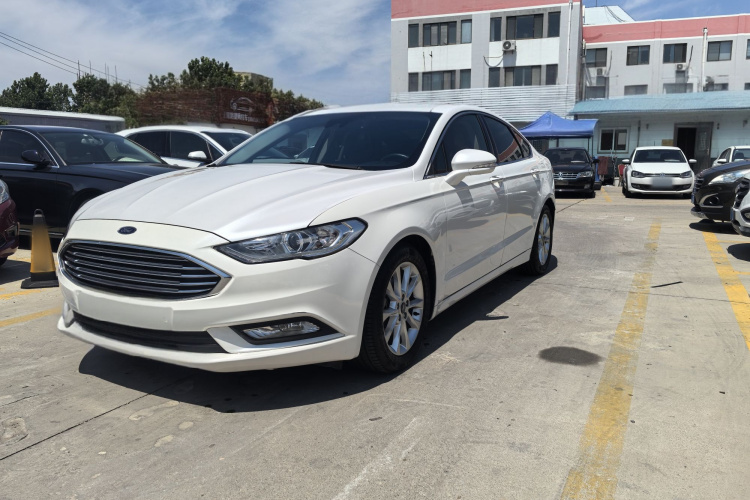 福特 蒙迪欧 2017款 EcoBoost 200 时尚型车身外观1