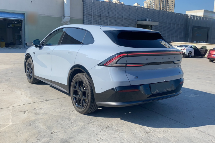 小鹏G7 2025款 702 超长续航 Ultra车身外观6006