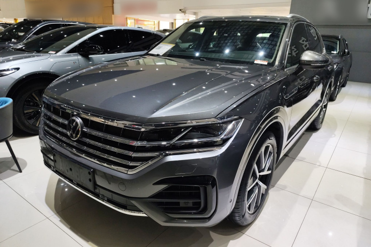 大众 途锐 2021款 3.0TSI 锐享版 经典运动套装车身外观1