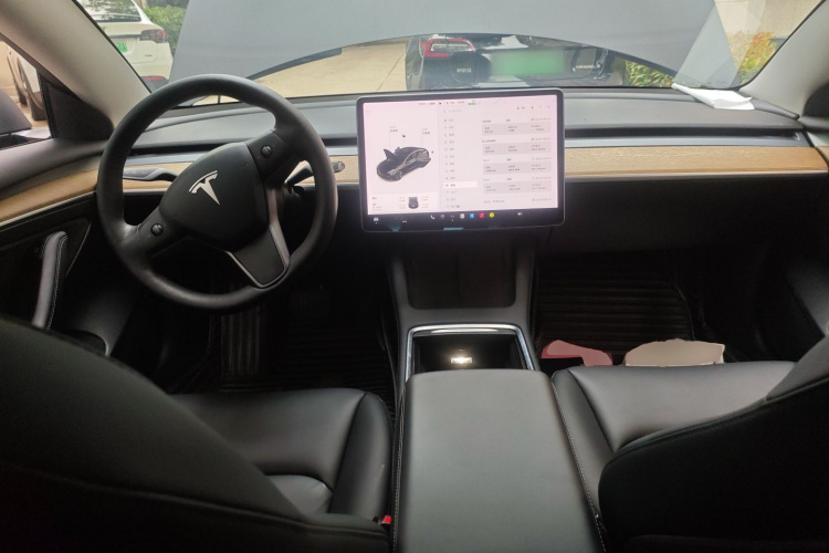 特斯拉 Model 3 2021款 标准续航后驱升级版中控内饰12