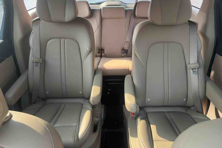 别克GL8 2021款 ES陆尊 653T 尊享型中控内饰7003