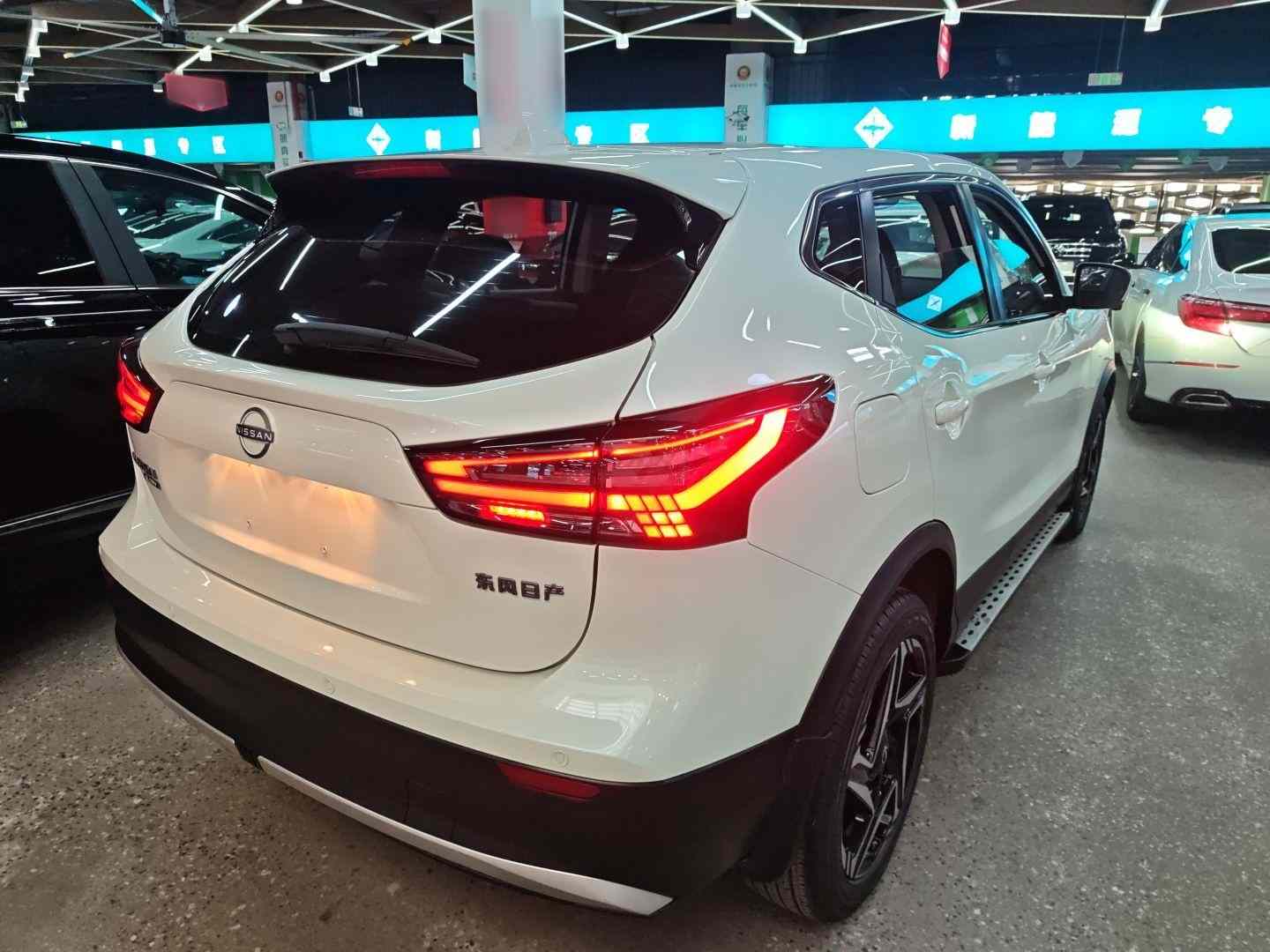 日产 逍客 2025款 荣誉 2.0L CVT XV+领先版(4)