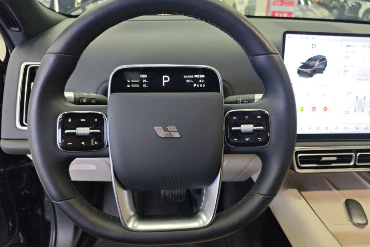 理想汽车 理想L9 2022款 Max局部细节13