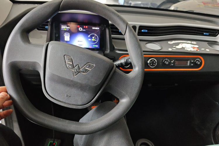 五菱汽车 宏光MINIEV 2022款 自在款 磷酸铁锂中控内饰12