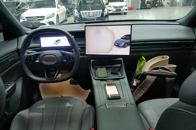 领克07 2024款 EM-P 126长续航 Halo中控内饰12