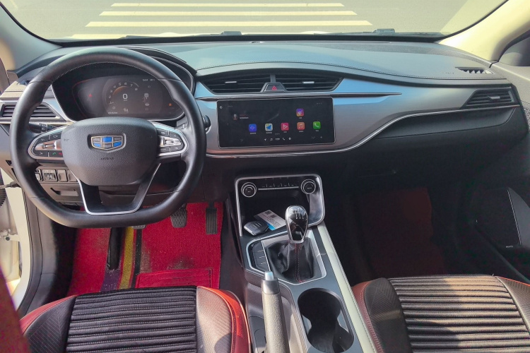 吉利汽车 缤瑞 2018款 14T 手动缤致版中控内饰12