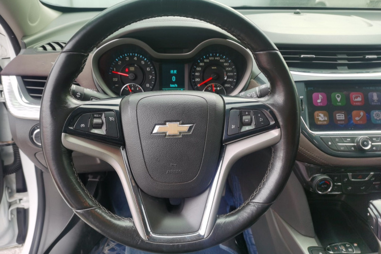 雪佛兰 迈锐宝 2017款 1.5T 自动豪华版中控内饰13