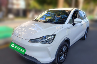 哪吒汽车 哪吒V 2022款 潮 300 Lite 三元锂