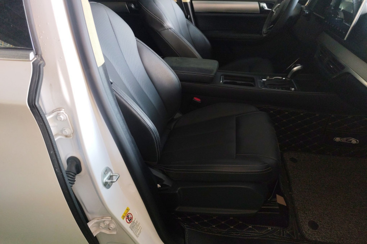 比亚迪 唐 2019款 2.0T 自动智联尊享型 5座 国VI局部细节41