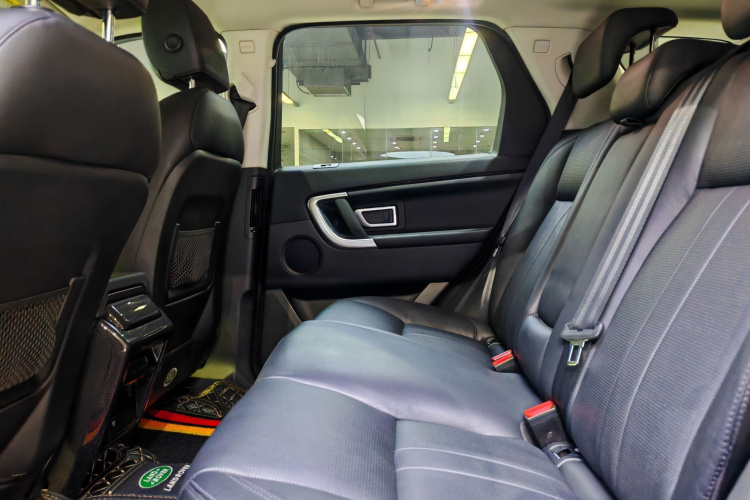 路虎 发现神行 2018款 240PS SE版中控内饰7002