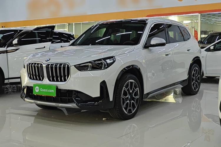 宝马X1 2023款 sDrive25Li X设计套装车身外观1