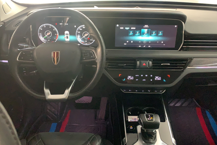 红旗HS5 2019款 2.0T 智联旗领版中控内饰7003