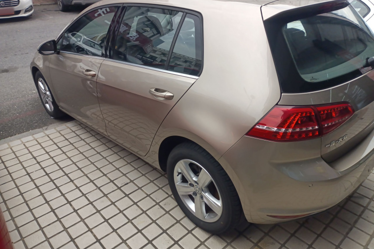 大众 高尔夫 2016款 1.6L 自动舒适型车身外观6003