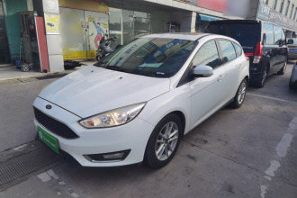 福特 福克斯 2015款 两厢 EcoBoost 125 自动超能风尚型