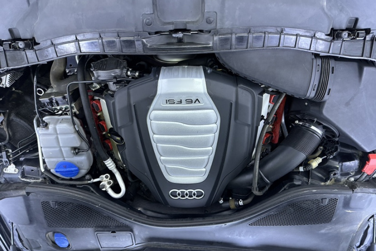 奥迪A6L 2018款 30周年年型 30 FSI 风尚型局部细节24