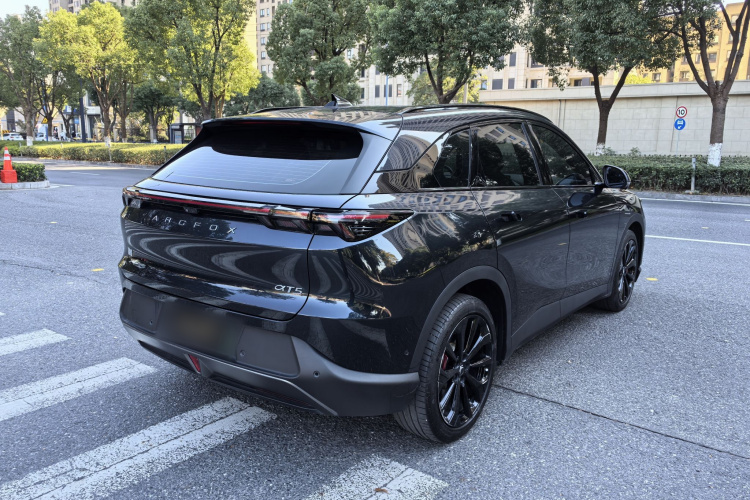 ARCFOX极狐 极狐 阿尔法T5(ARCFOX αT5) 2025款 630 神行版车身外观6004