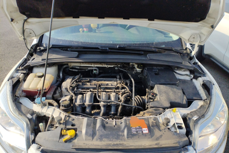 福特 福克斯 2012款 三厢 1.6L 自动舒适型局部细节24