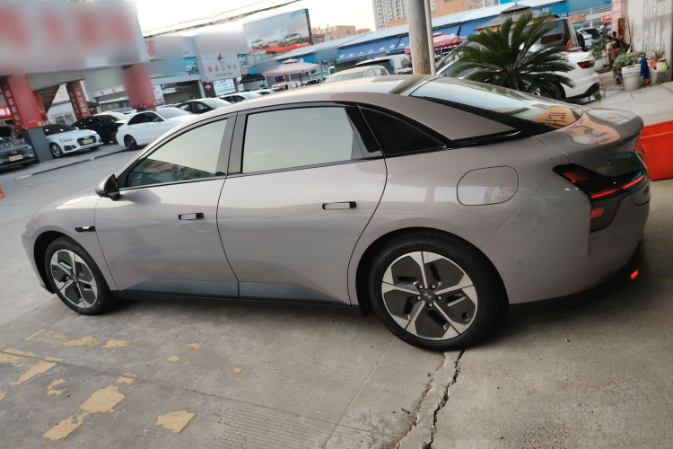 小鹏MONA M03 2025款 620 超长续航 Plus车身外观4