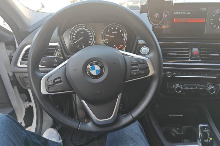 宝马1系 2023款 120i M运动版局部细节13