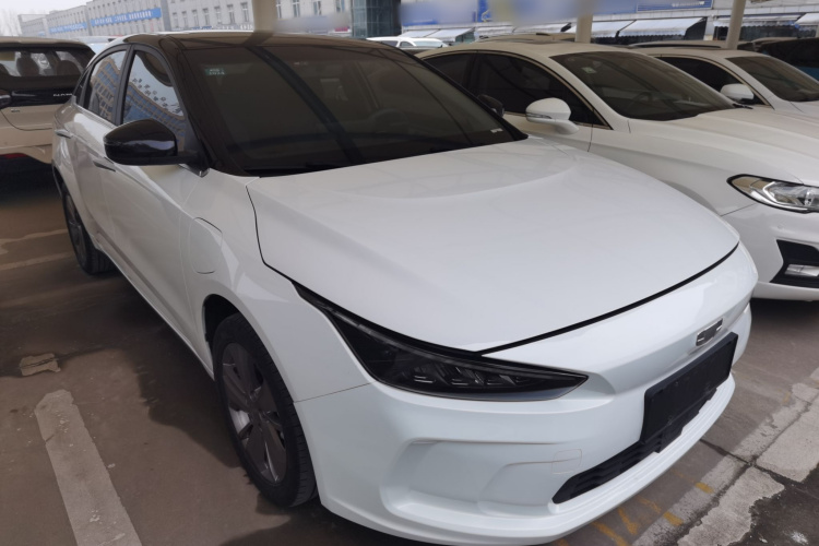 吉利几何A 2021款 Pro 畅享高维续航版 430KM A430平方版车身外观3