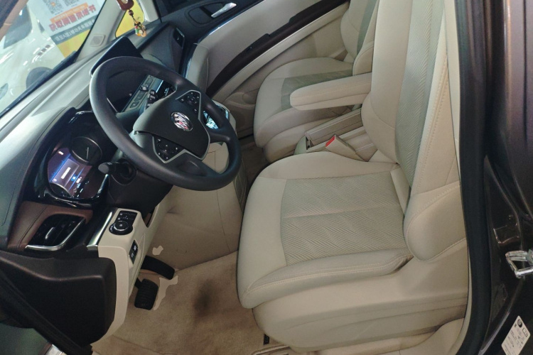 别克GL8 2023款 陆上公务舱 智享型局部细节19