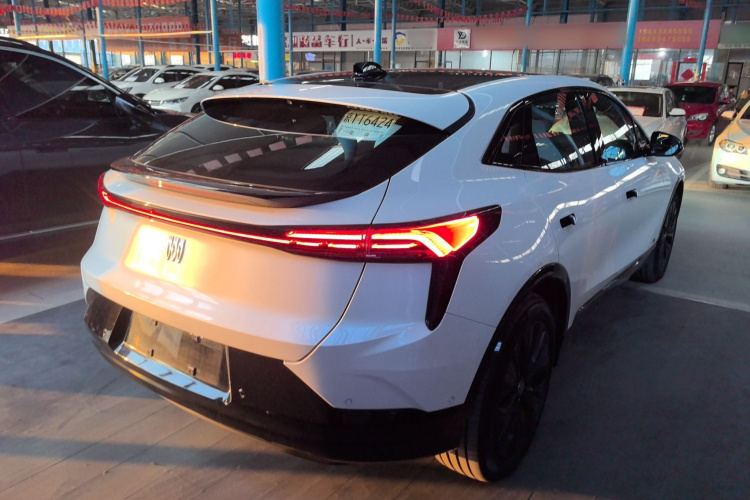 别克E4 2023款 GS版车身外观7