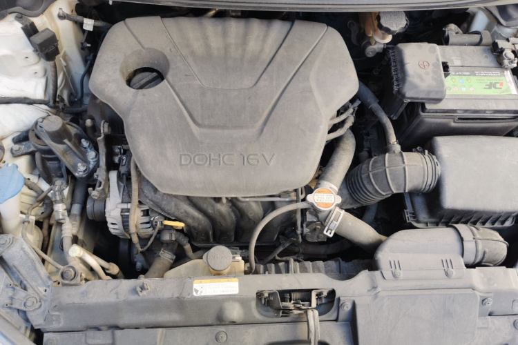 现代 朗动 2015款 1.6L 自动时尚型局部细节24