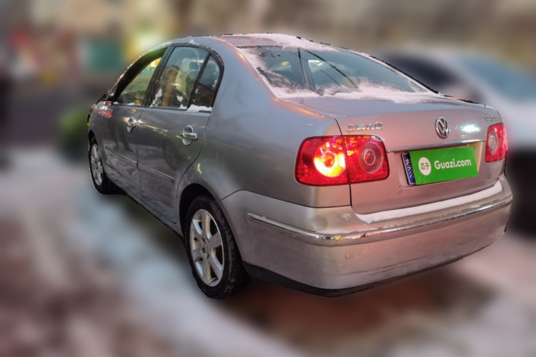 大众 Polo 2009款 劲取 1.6L 手动雅致版车身外观5