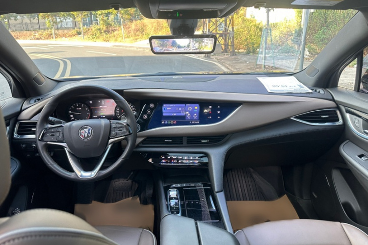 别克 昂科旗 2022款 652T 四驱尊享旗舰型 7座中控内饰7003