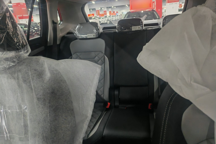 大众 探岳 2026款 3000万辆甄选款 300TSI中控内饰7005