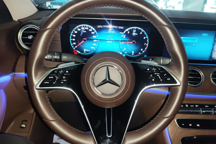 奔驰E级 2023款 E 300 L 时尚型局部细节13