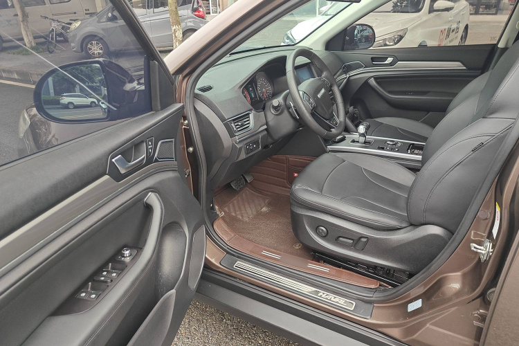 哈弗H6 2018款 红标 运动版 1.5T 自动两驱精英型中控内饰20