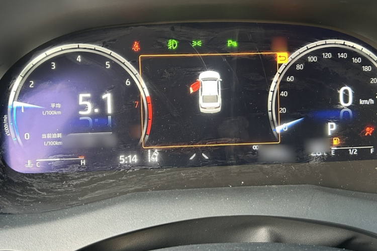 丰田 凯美瑞 2023款 2.5G 豪华版中控内饰7003