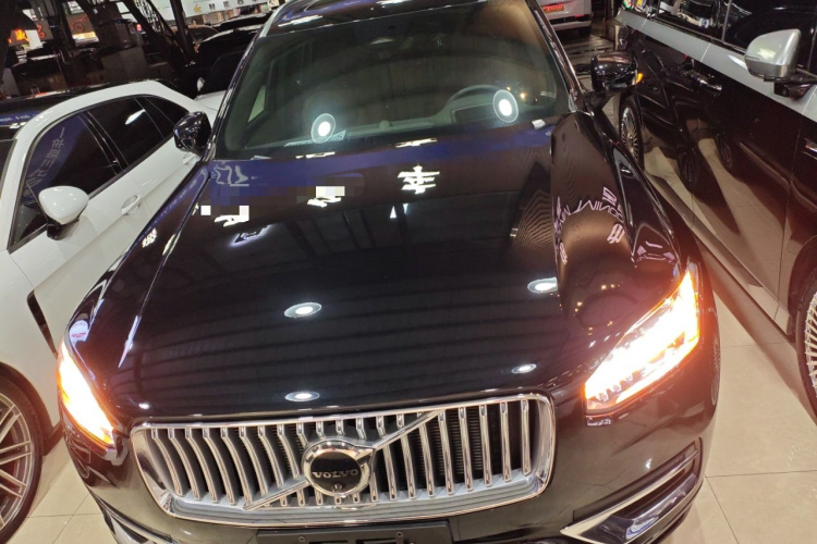 沃尔沃XC90新能源 2023款 T8 RECHARGE 智尊豪华版 7座车身外观6001