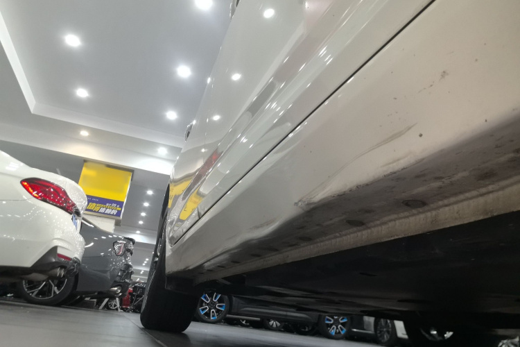 日产 轩逸 2021款 1.6L XL CVT悦享版局部细节9001