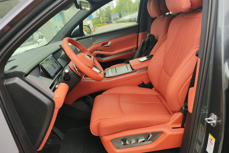 比亚迪 唐L 2025款 EV 600KM四驱激光雷达旗舰型中控内饰19