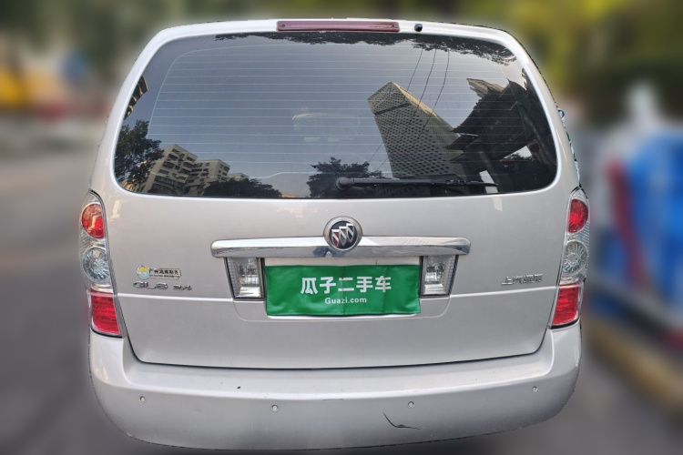 别克GL8 2014款 2.4L 行政版车身外观6004