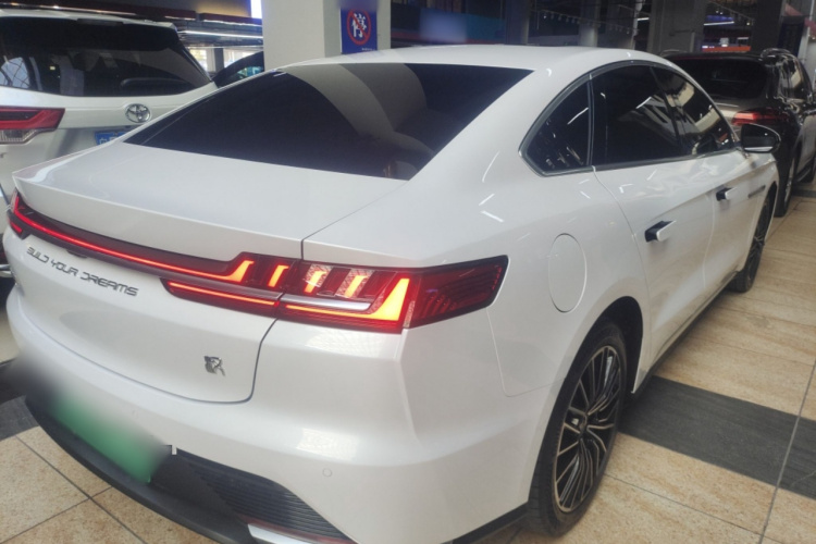 比亚迪 汉 2021款 EV 标准续航版豪华型车身外观7