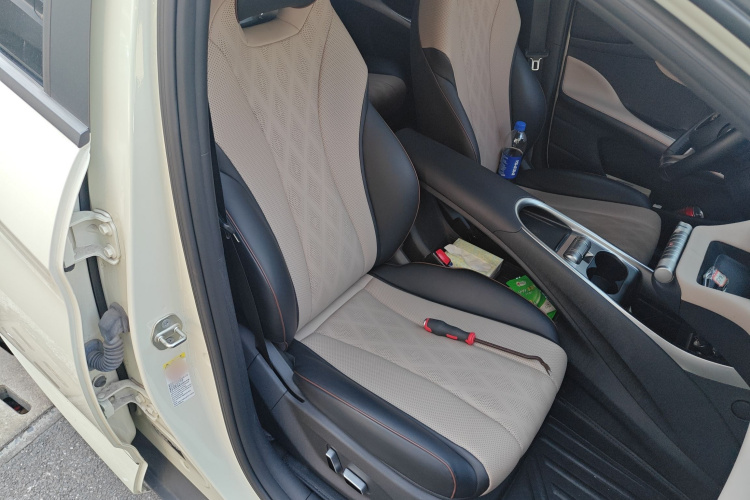 比亚迪 海豚 2023款 420km 时尚版局部细节41