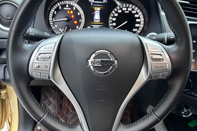 日产 途达 2020款 2.5L XV 4WD 自动四驱旗舰版中控内饰7004