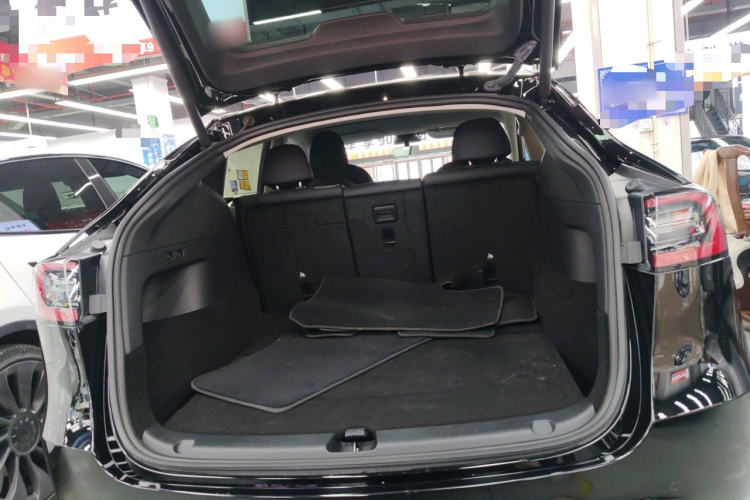 特斯拉 Model Y 2022款 后轮驱动版机舱底盘23