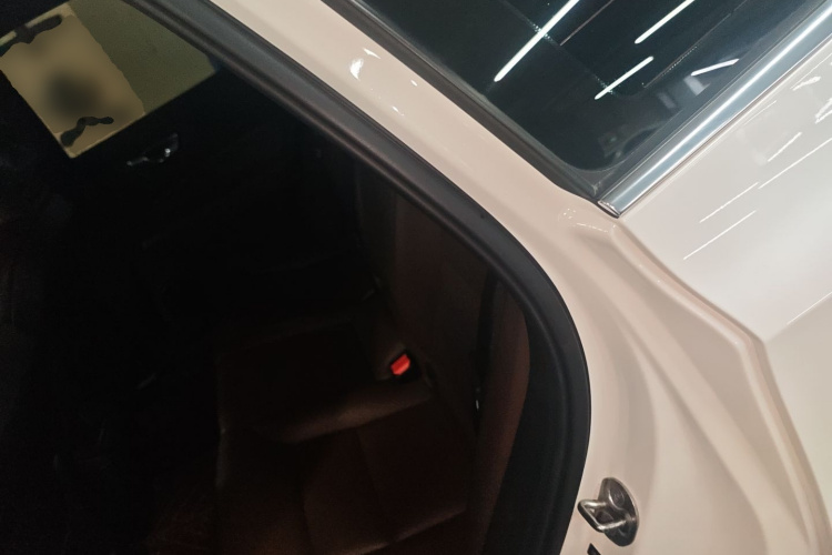 沃尔沃XC60 2024款 B5 四驱智逸豪华版中控内饰21