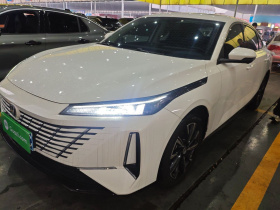 长安 逸动 2025款 蓝鲸 1.5T 500Bar尊贵型