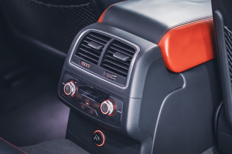 奥迪A7 2016款 50 TFSI quattro 舒适型中控内饰7009