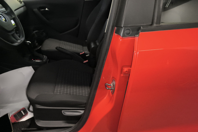 大众 Polo 2014款 1.6L 自动舒适版局部细节19