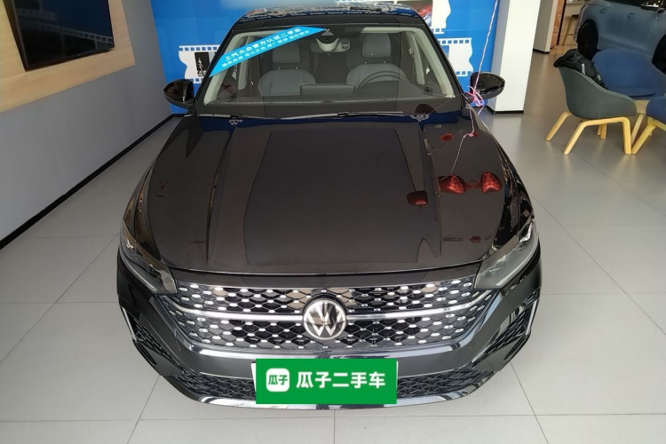 大众 朗逸 2024款 1.5L 自动星空五百万版车身外观2