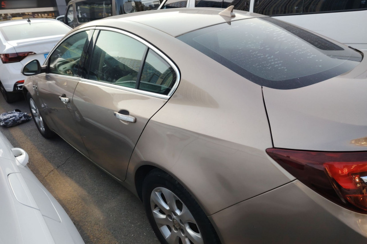 别克 君威 2014款 2.0L 精英时尚型车身外观4