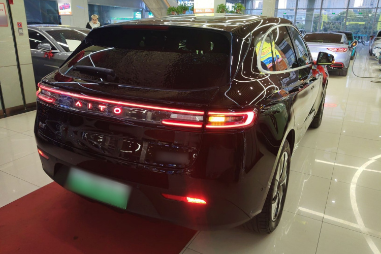 鸿蒙智行 问界M5 2023款 纯电后驱标准版车身外观6005