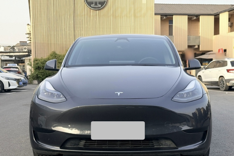 特斯拉 Model Y 2024款 后轮驱动版车身外观6003