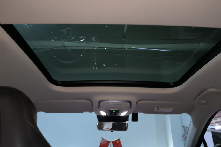 红旗HS3 2023款 1.5T 两驱善为版中控内饰22